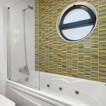 Coastal Terrace Apartamento *