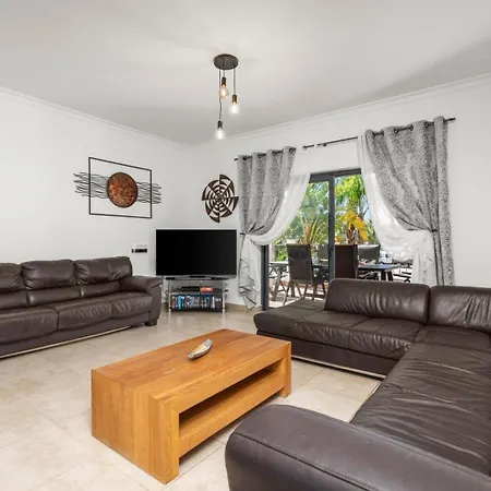 Апартаменты Coastal Terrace Лагуш