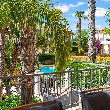 Coastal Terrace Апартаменты Лагуш